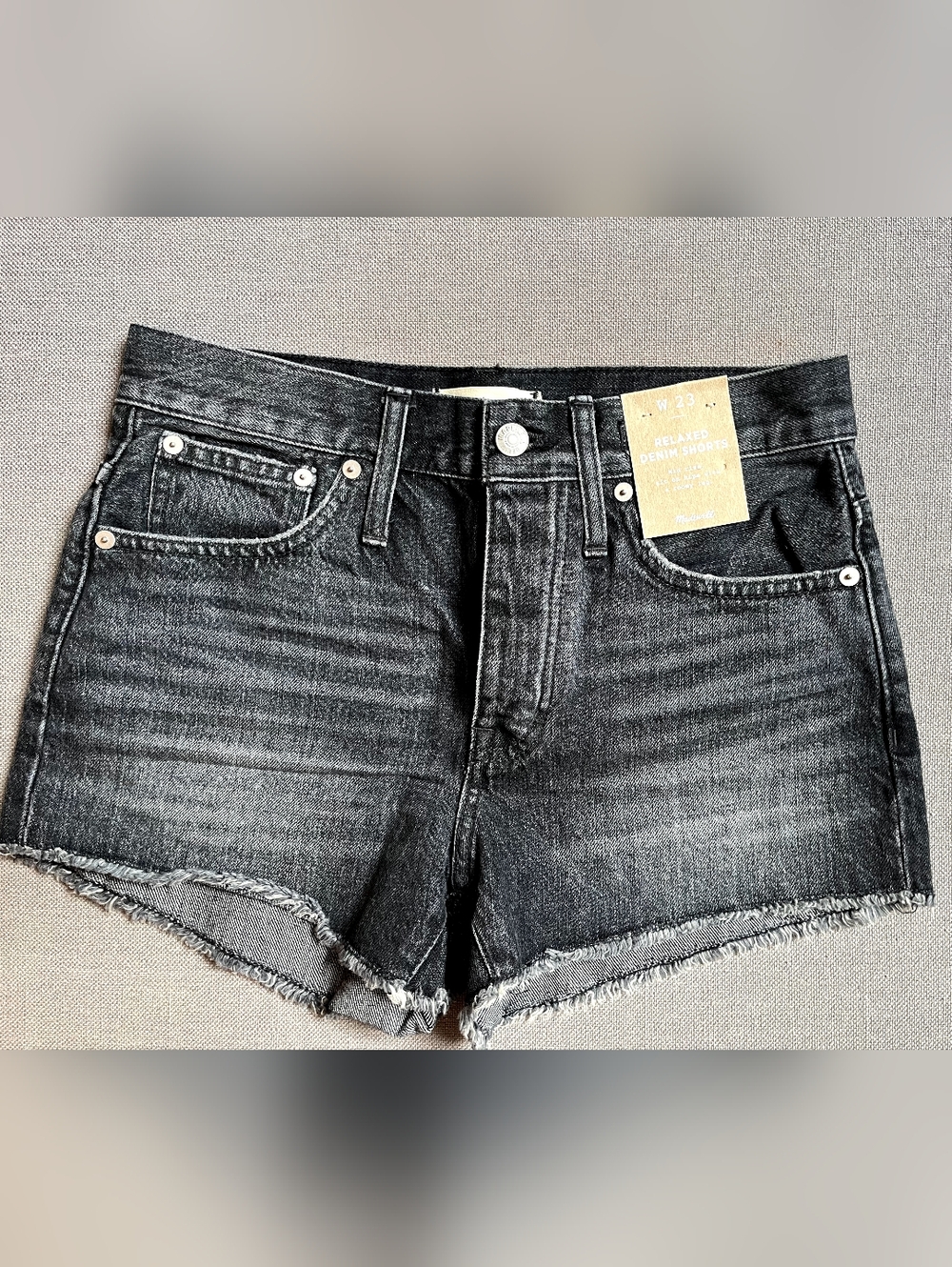 NWT Madwell Women's Black Relaxed Denim Shorts, Size 23
